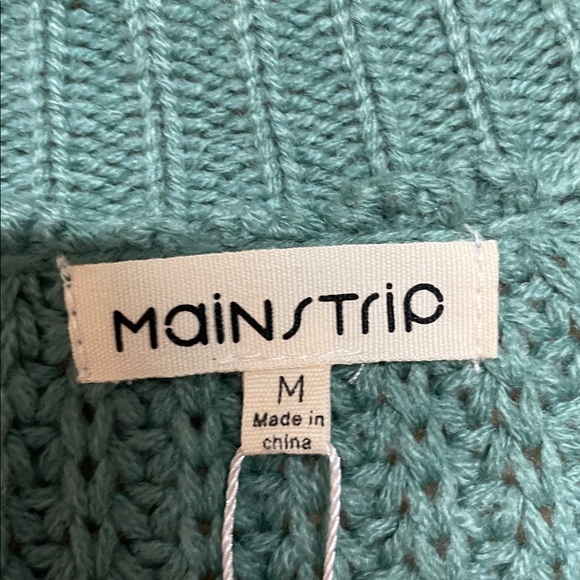 Main Strip Teal size Medium V-Neck Distressed Soft Oversized Cropped Sweater - Picture 2 of 7